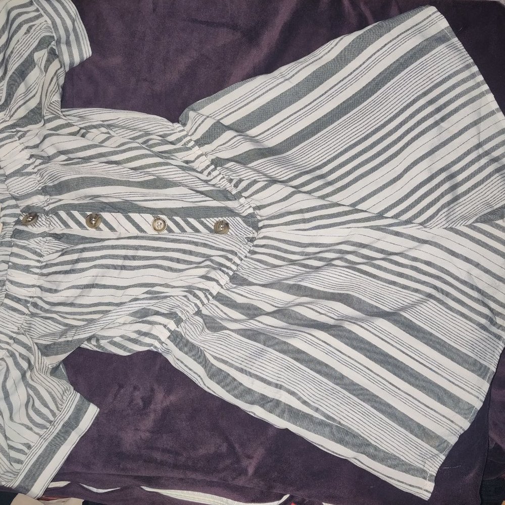 Dresses - Picture 9 of 12